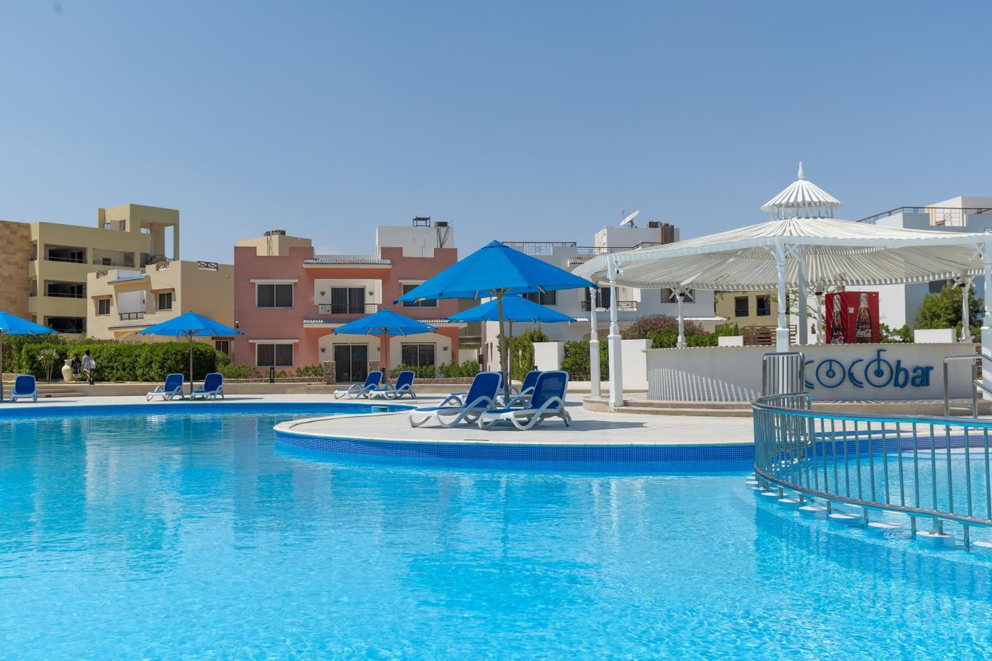 Amwaj Oyoun & Casino Complex