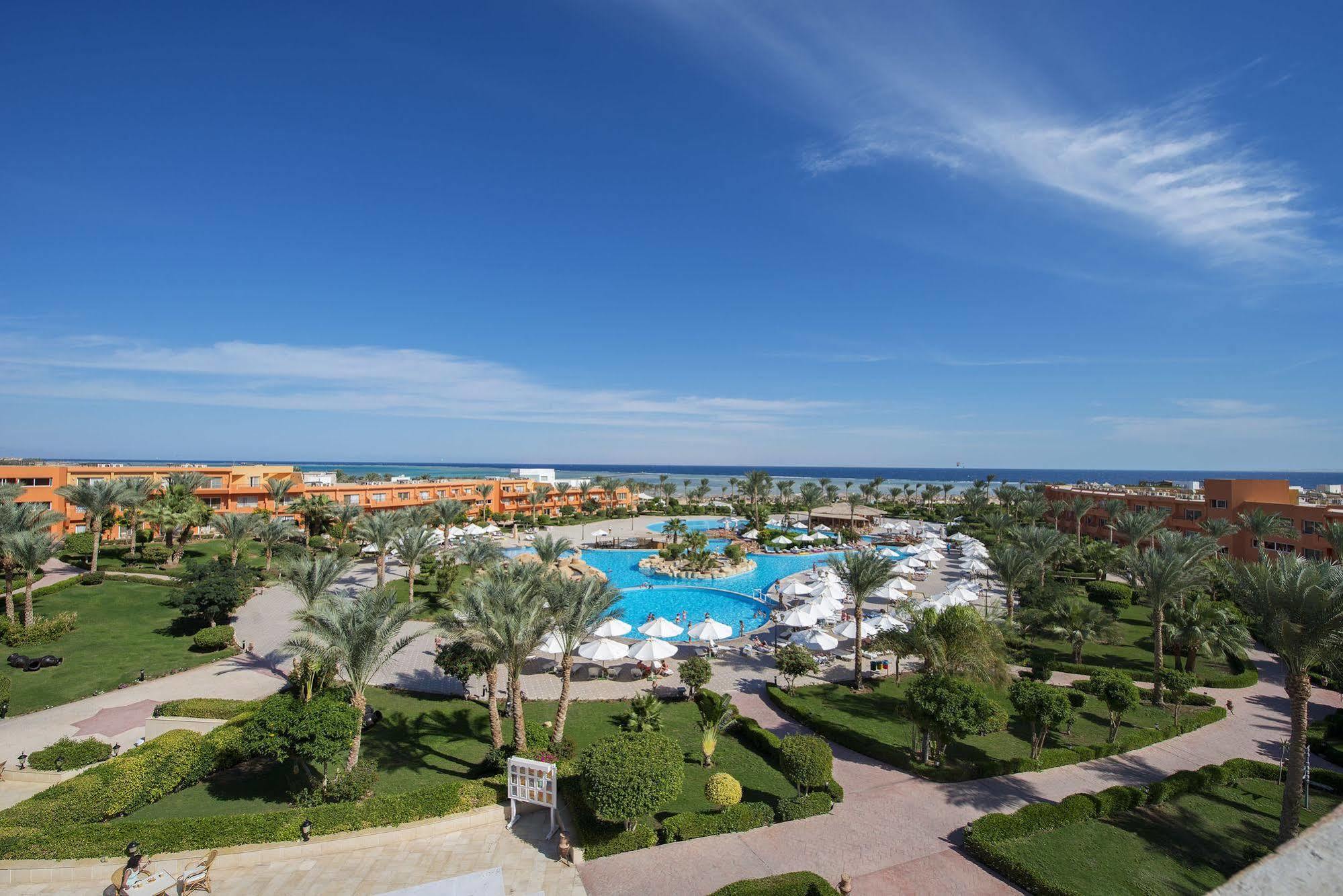 Amwaj Oyoun & Casino Complex
