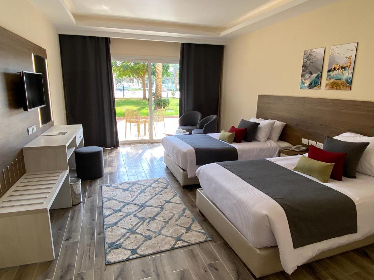 Amwaj Oyoun & Casino Курортный комплекс 4*