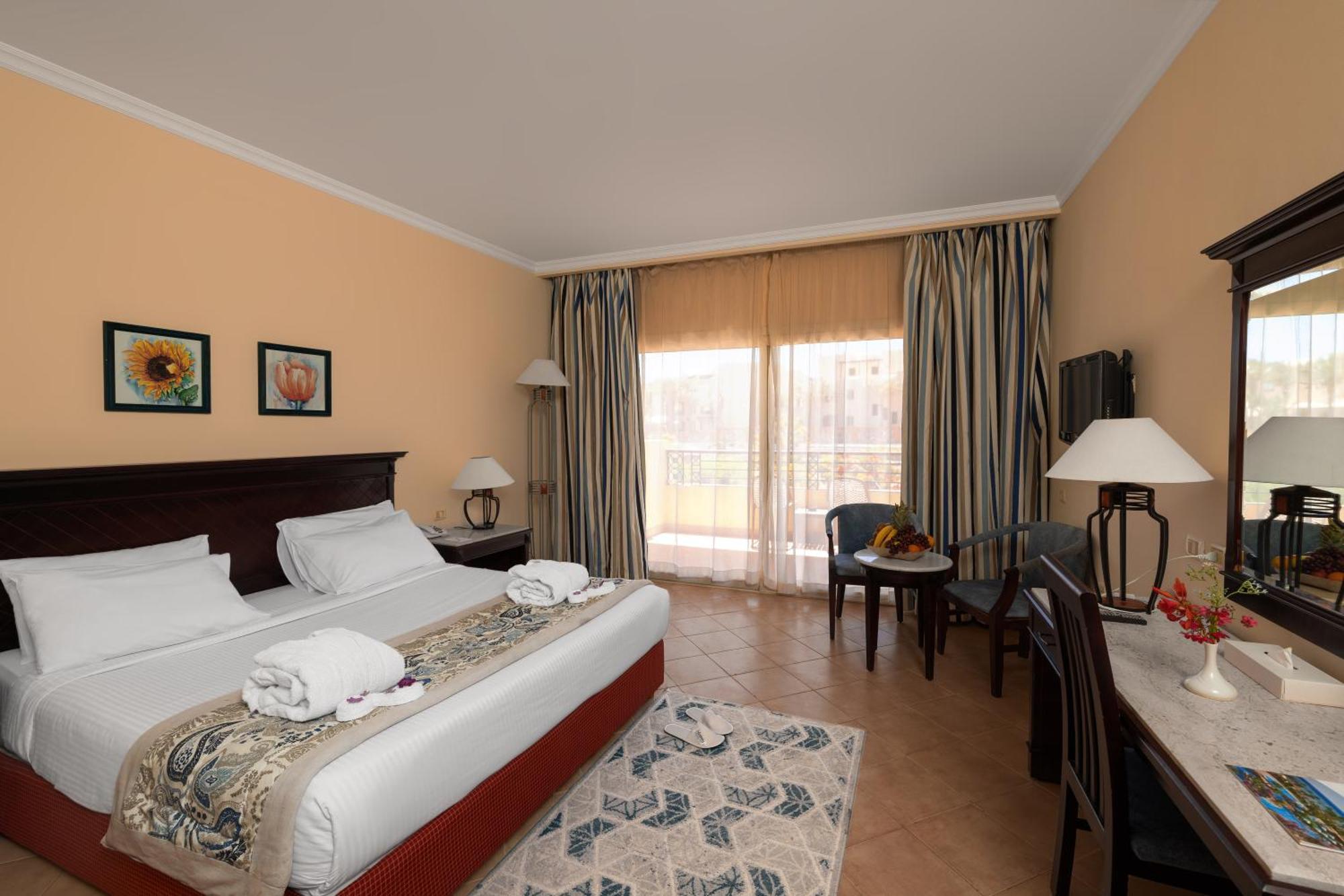 Amwaj Oyoun & Casino